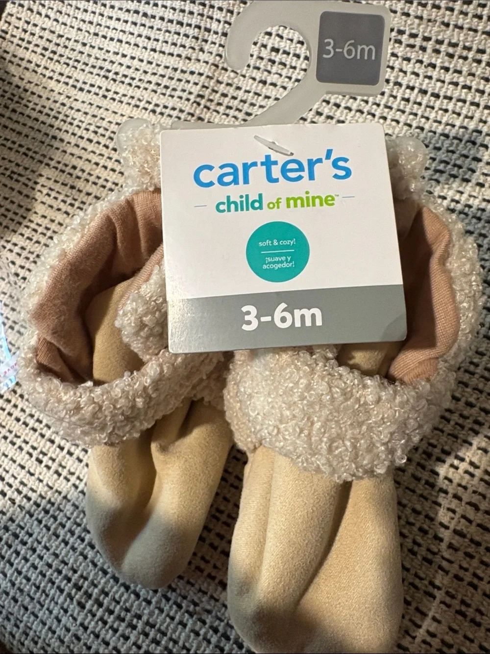 Lot of 3 baby slippers: size 3-6 months